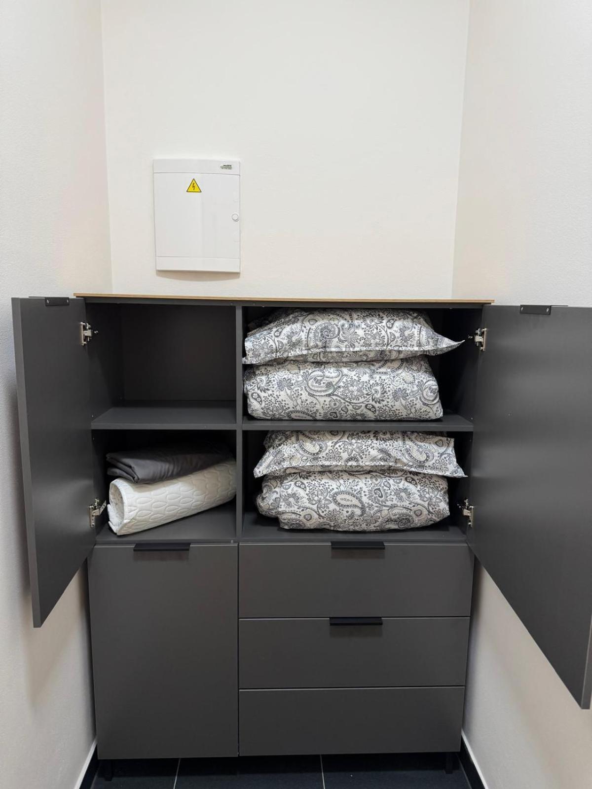 Pearl Bee Deluxe Suites Plzen Bagian luar foto