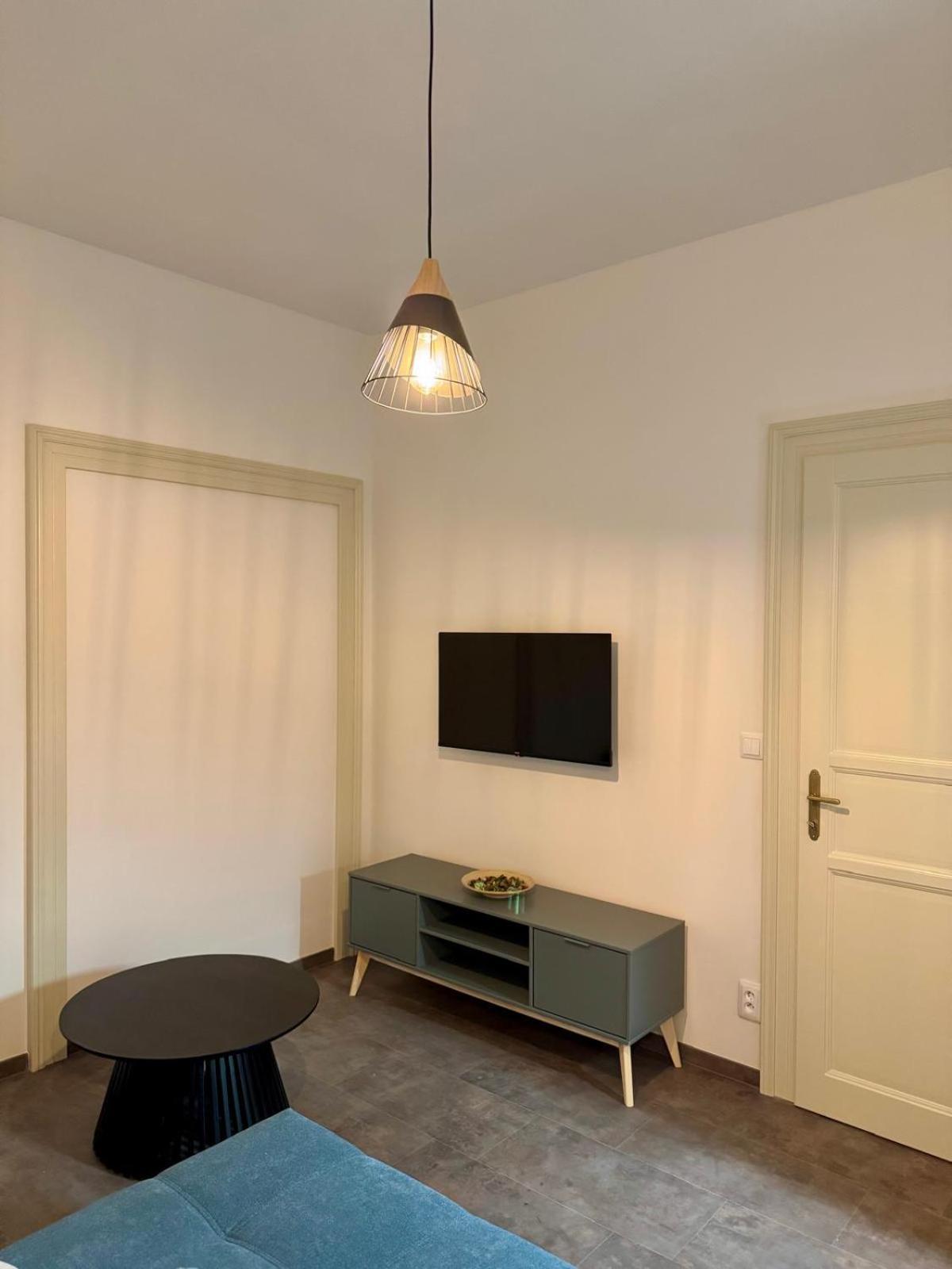 Pearl Bee Deluxe Suites Plzen Bagian luar foto