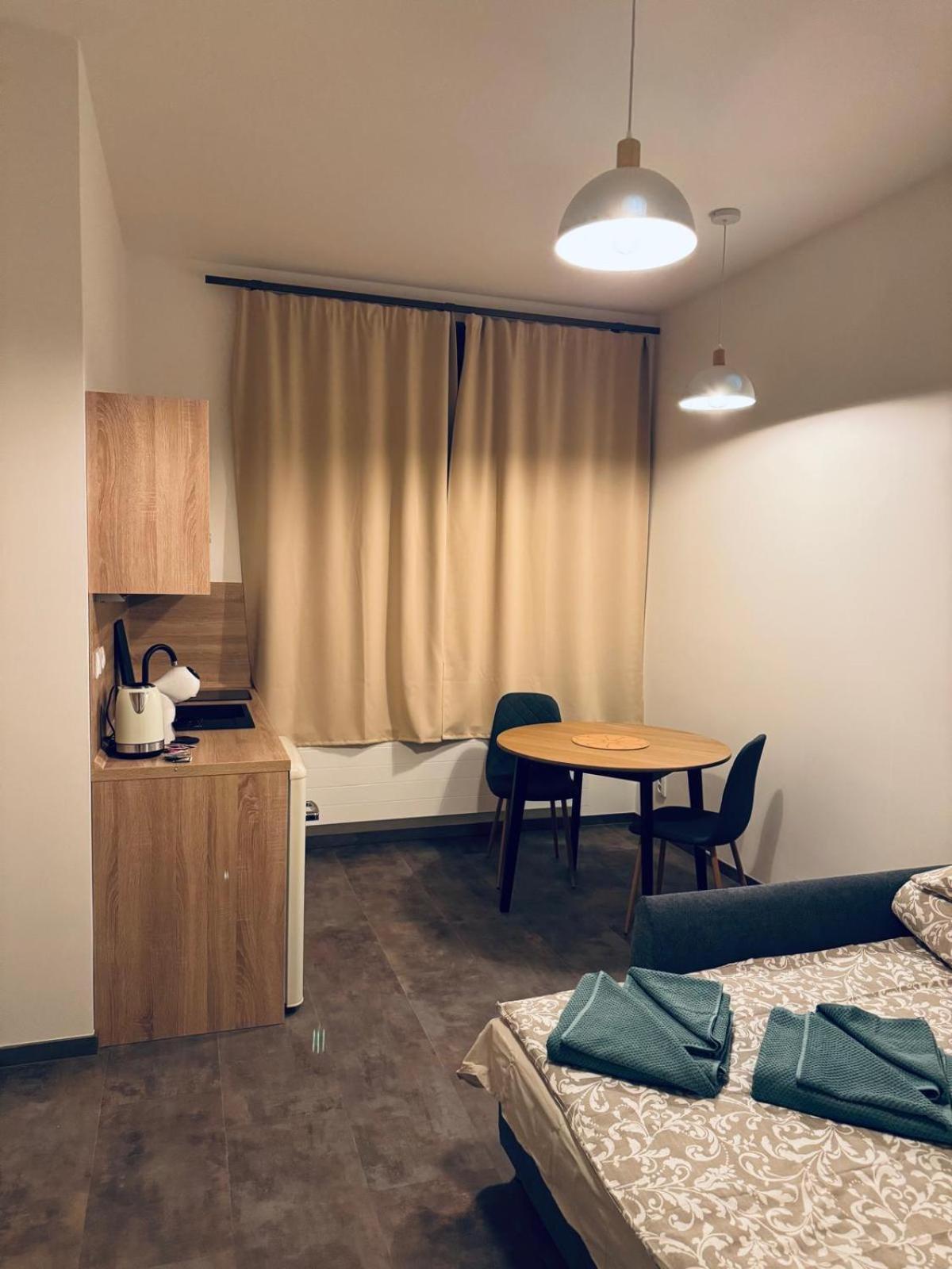 Pearl Bee Deluxe Suites Plzen Bagian luar foto