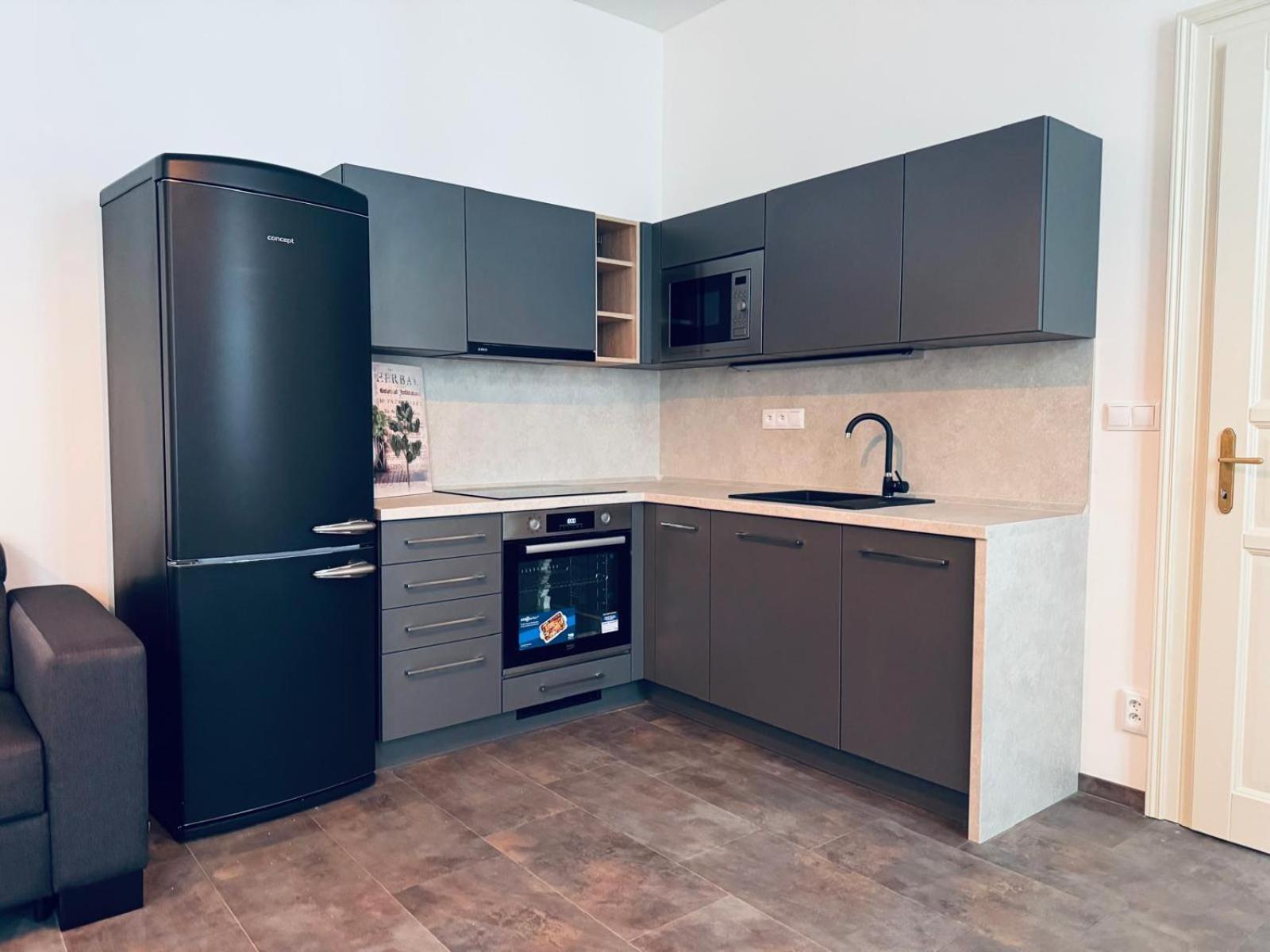 Pearl Bee Deluxe Suites Plzen Bagian luar foto
