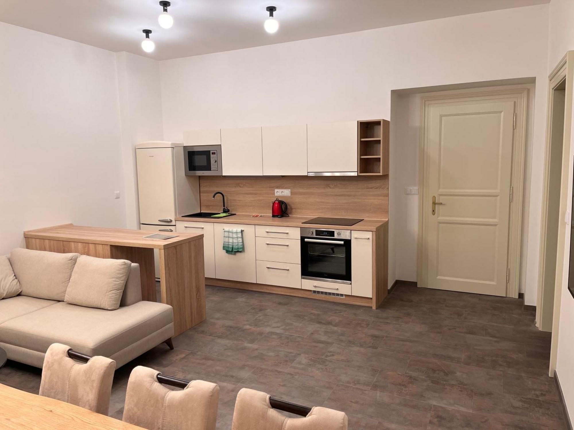 Pearl Bee Deluxe Suites Plzen Bagian luar foto