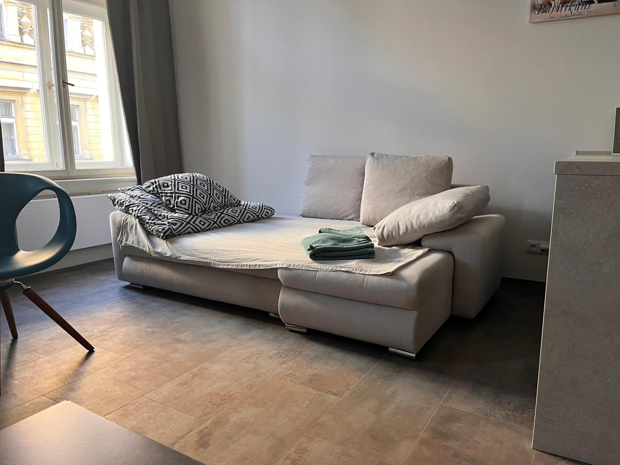 Pearl Bee Deluxe Suites Plzen Bagian luar foto