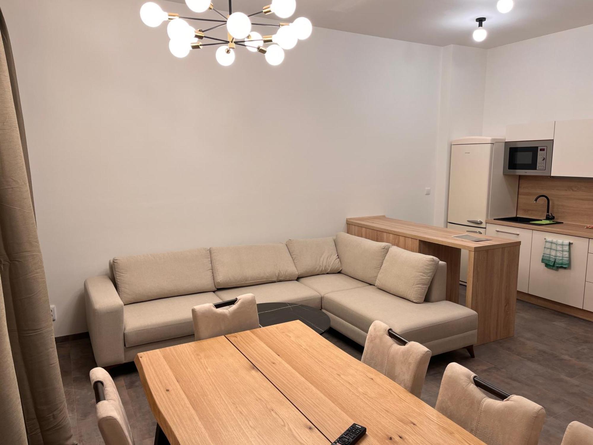 Pearl Bee Deluxe Suites Plzen Bagian luar foto